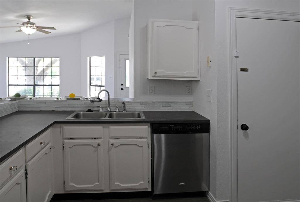 The Colony, TX 75056,5637 Powers Street