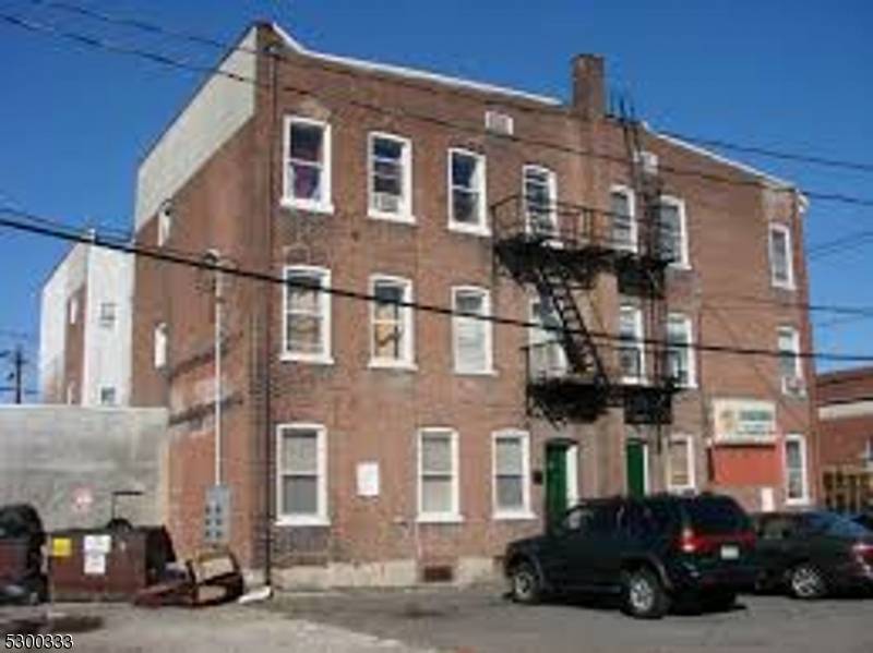 Trenton City, NJ 08609,1163 E State St #2
