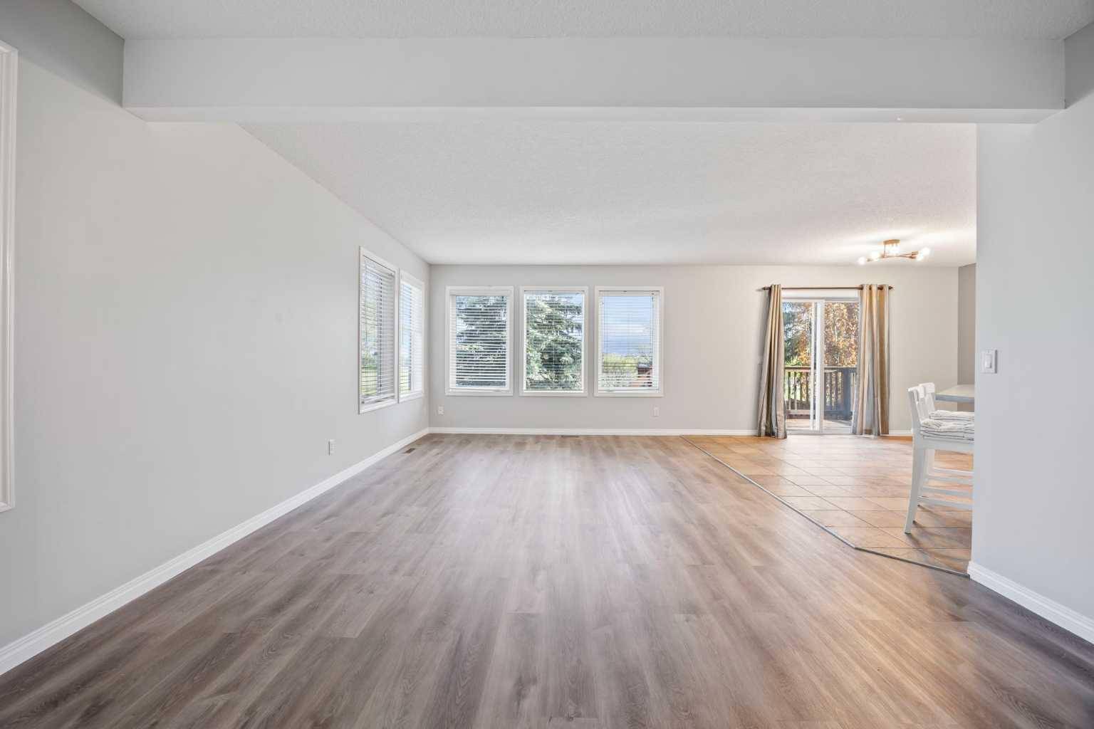Calgary, AB T3H 4W4,230 Cougarstone CIR SW