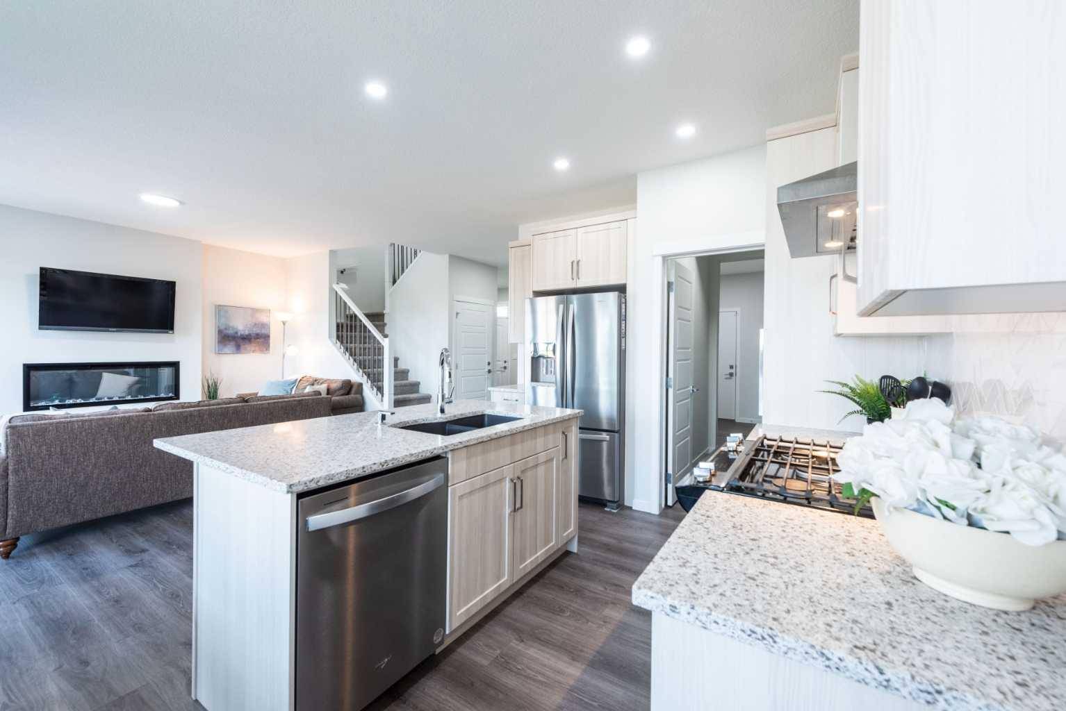 Calgary, AB T2X 4B1,138 Creekside WAY SW