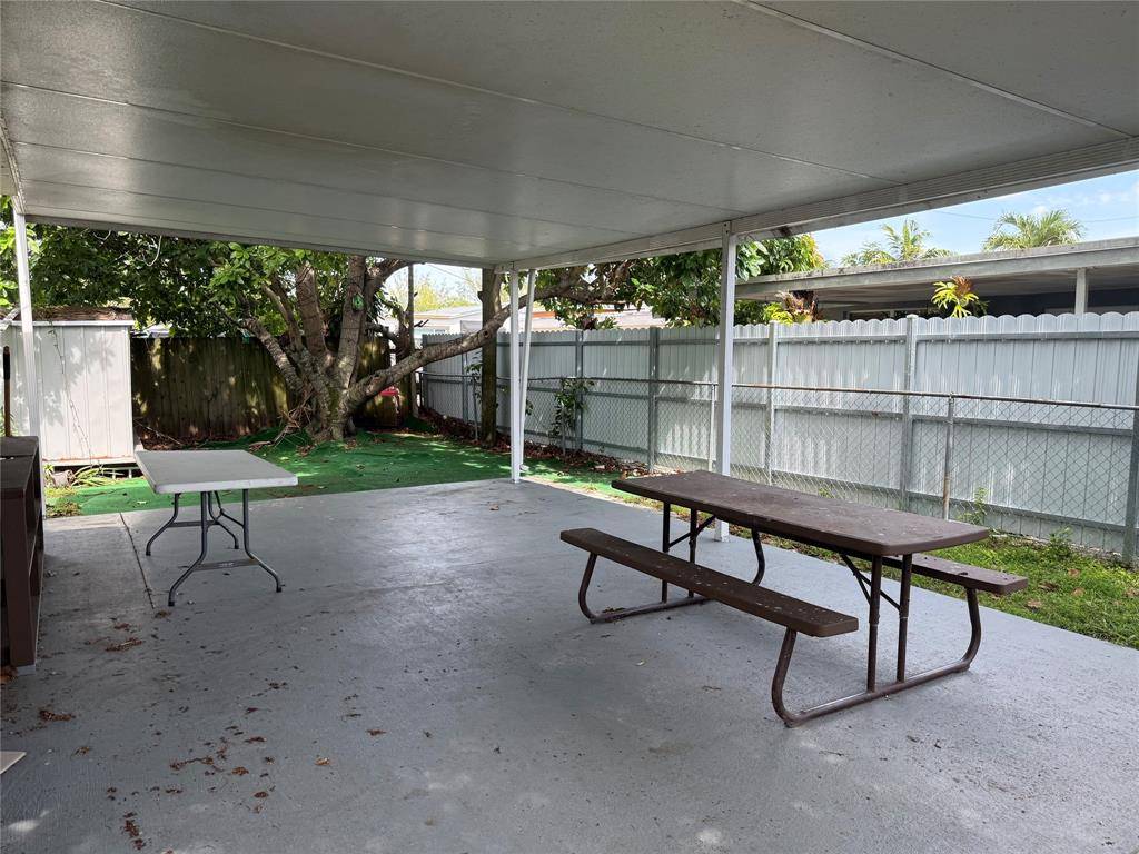 Miami, FL 33155,8280 SW 44th St