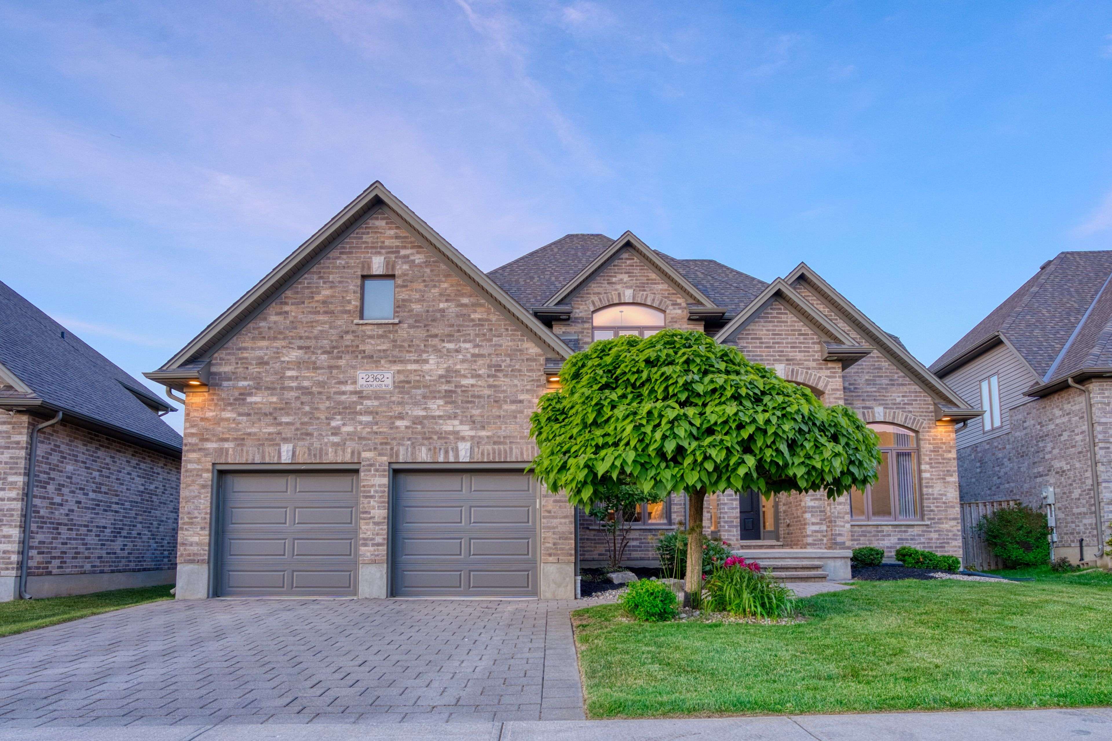 2362 Meadowlands WAY, London North, ON N6G 5L8
