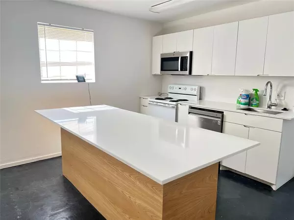 3756 Sauls Road, Aubrey, TX 76227