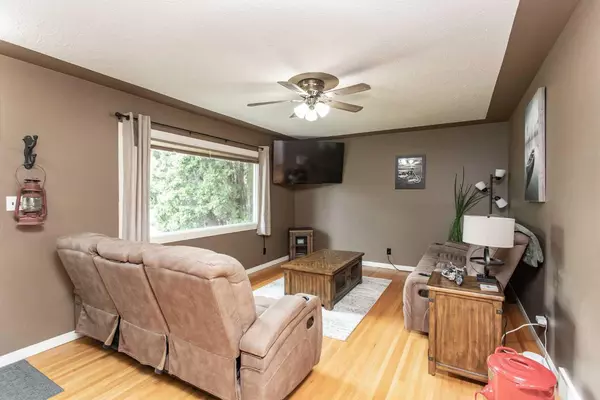 Red Deer, AB T4N 0S4,5552 35 ST