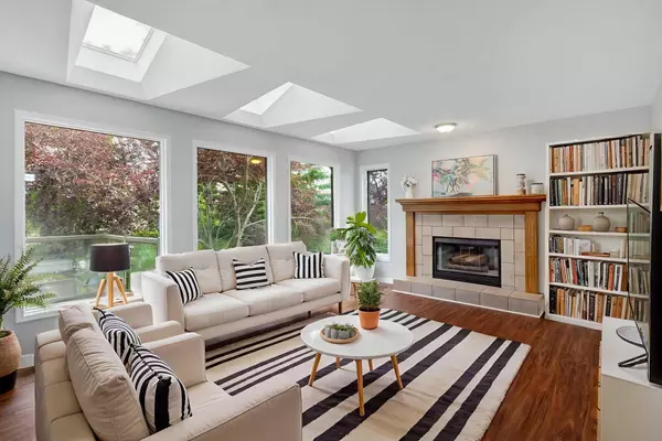 Calgary, AB T3L1W6,253 Schubert PL Northwest