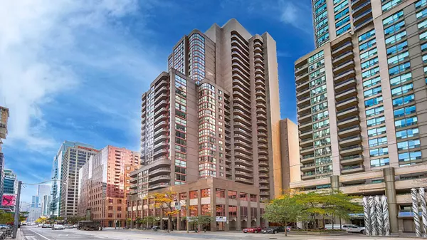 736 Bay ST #2202, Toronto C01, ON M5G 1N6