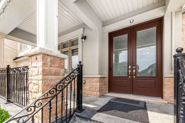 Brampton, ON L6P 4G5,32 Elderbridge RD
