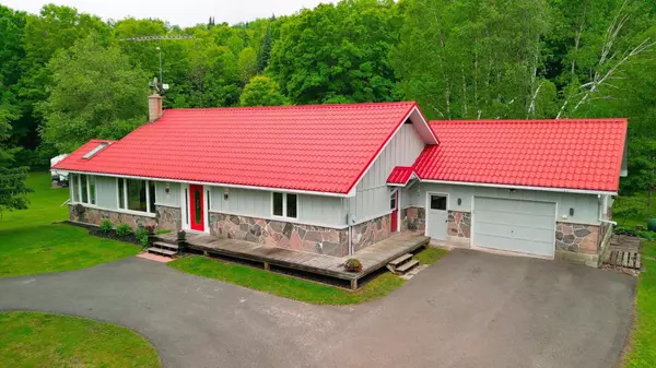 1006 Tennyson RD, Minden Hills, ON K0M 2K0