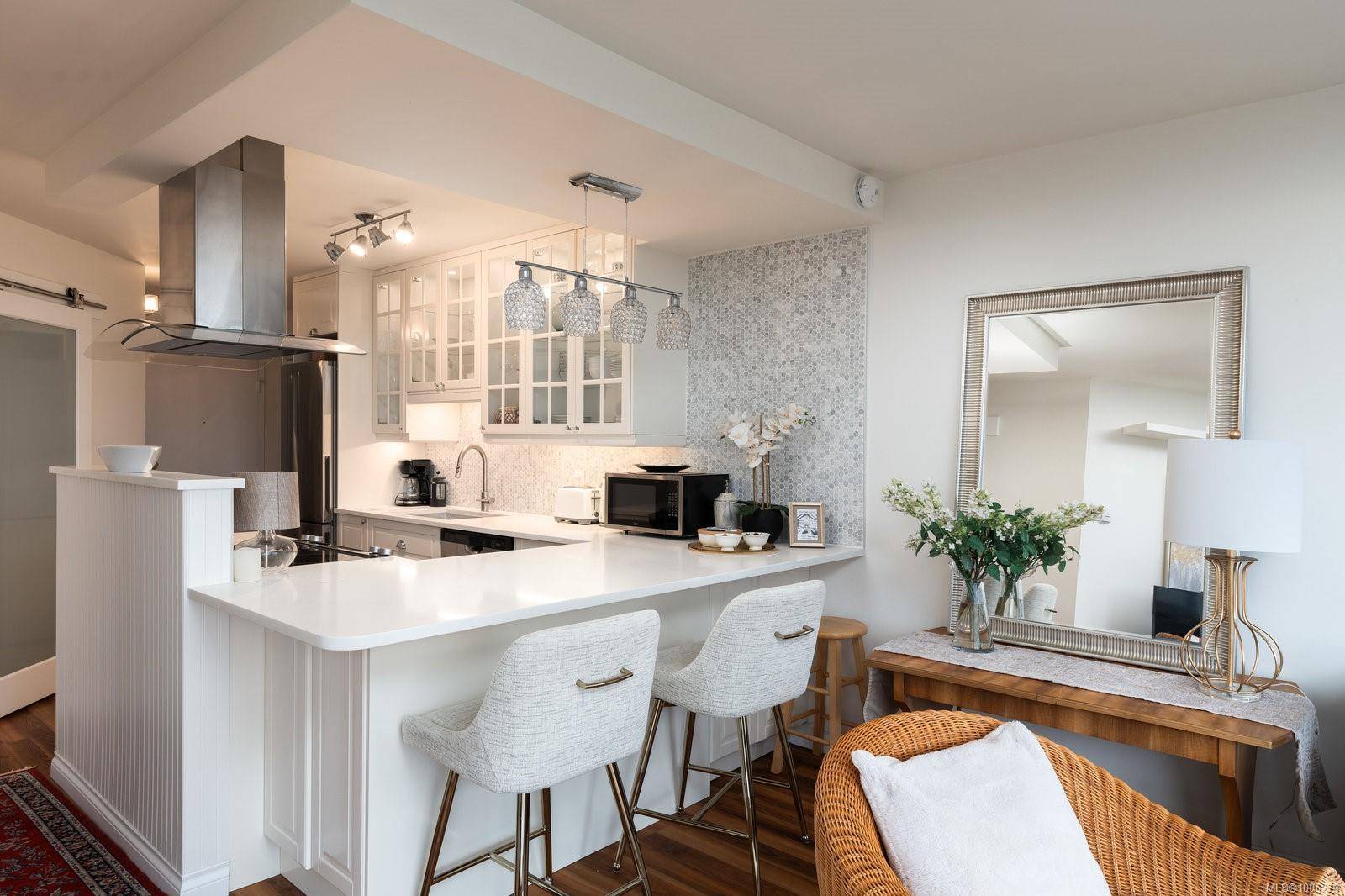Victoria, BC V8V 1P7,620 Toronto St #1507