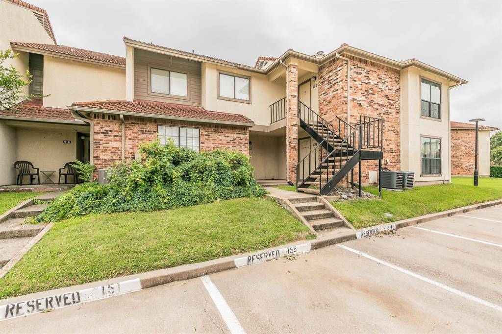 920 Turtle Cove #252, Irving, TX 75060