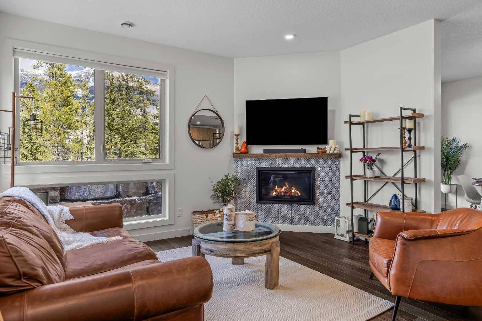 102 Stewart Creek Rise #302, Canmore, AB T1W 0E3
