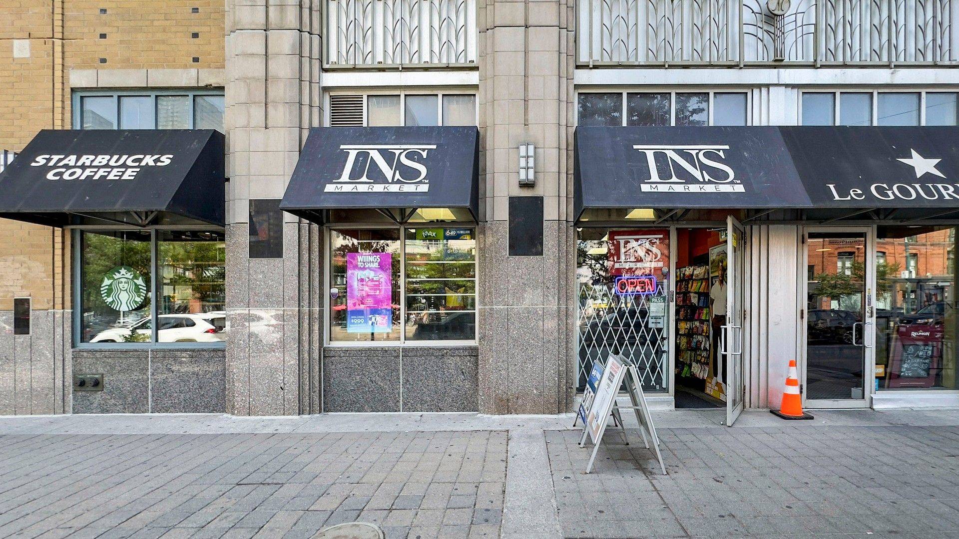 148 Spadina AVE #3, Toronto C01, ON M5V 2L8