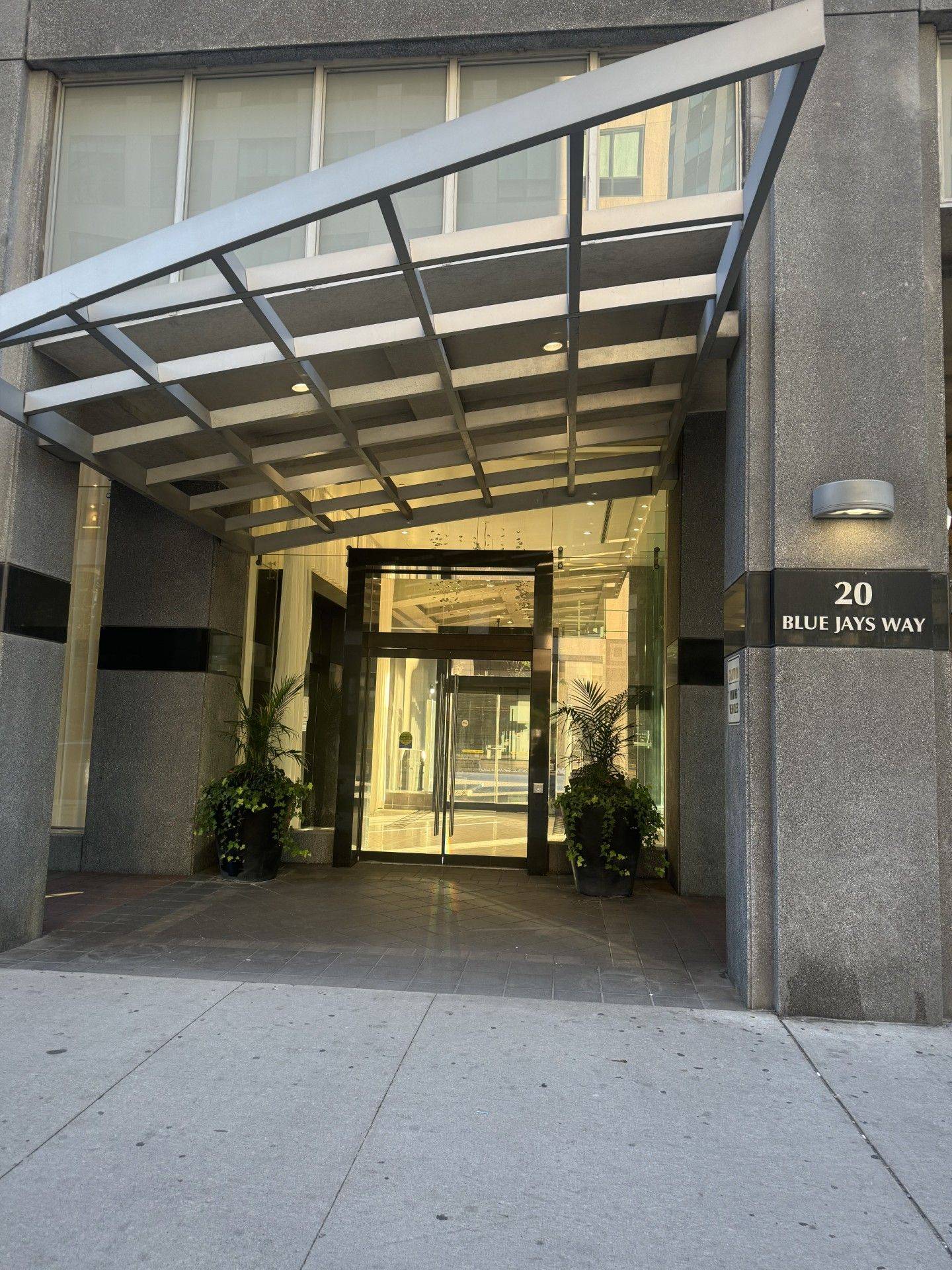 Toronto C01, ON M5V 3W6,20 Blue Jays WAY #919