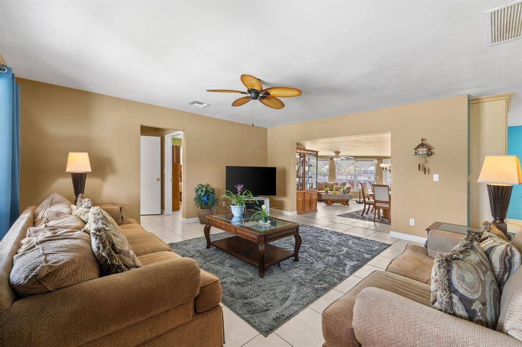 Pompano Beach, FL 33060,411 SE 2nd Ave