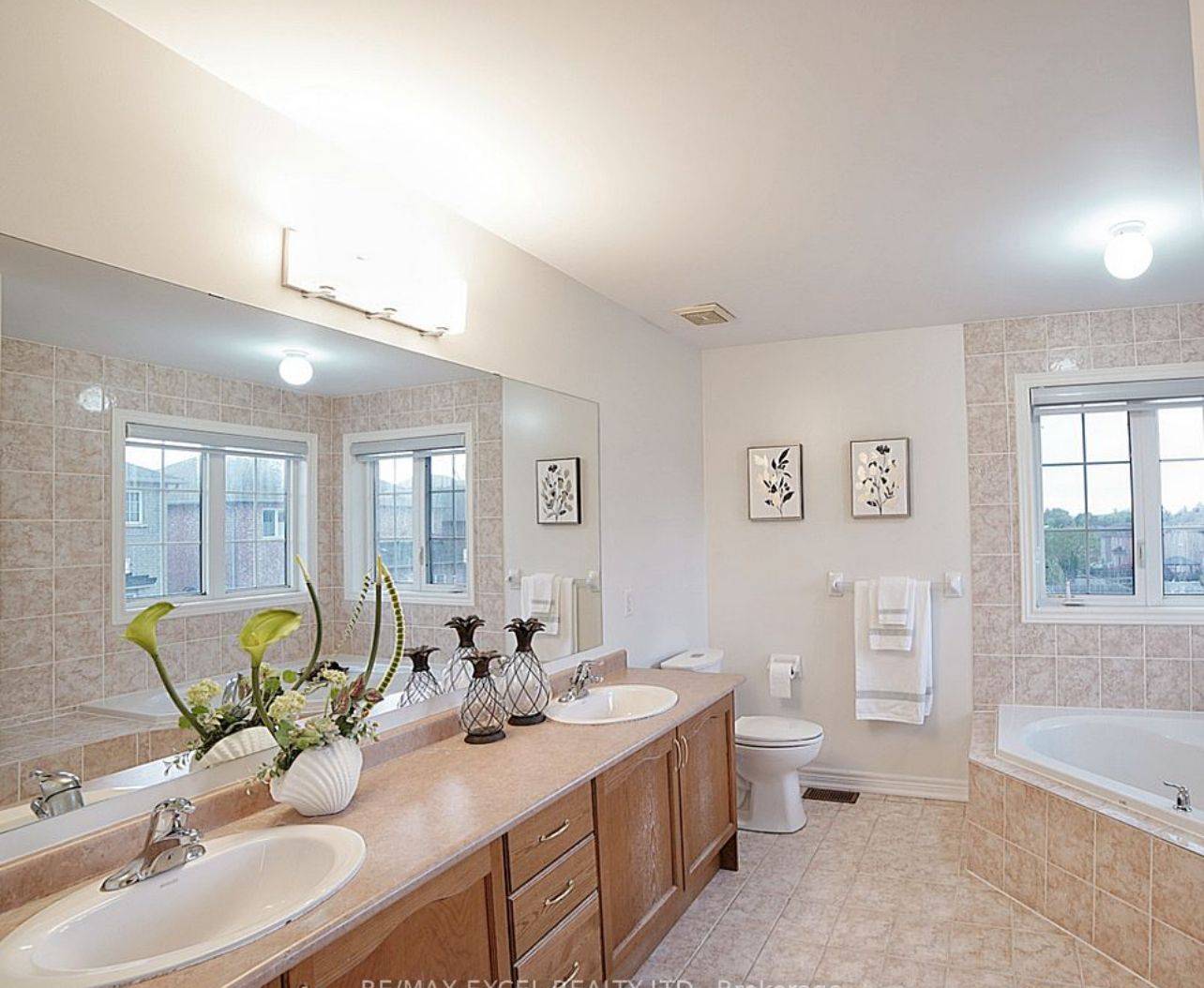 Markham, ON L6B 0C2,57 Batchford CRES