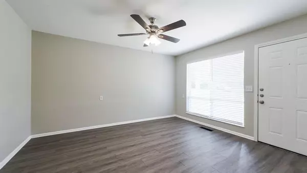 4801 Jaycrest Court, Fort Worth, TX 76135