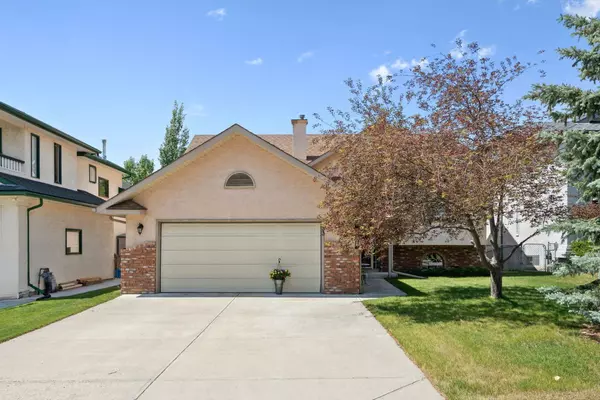 153 Riverview CIR, Cochrane, AB T4C1K9