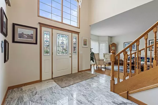 Calgary, AB T3L 1W7,43 Schiller CRES NW