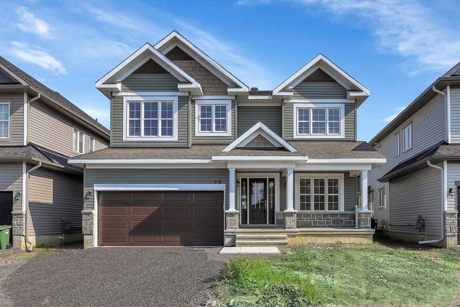 918 OMAGAKI WAY, Blossom Park - Airport And Area, ON K1X 0J2