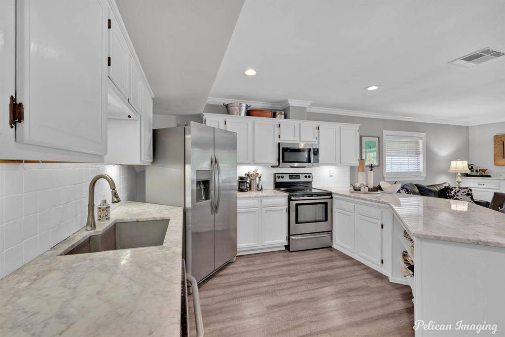 Shreveport, LA 71109,5221 S Lakeshore Drive
