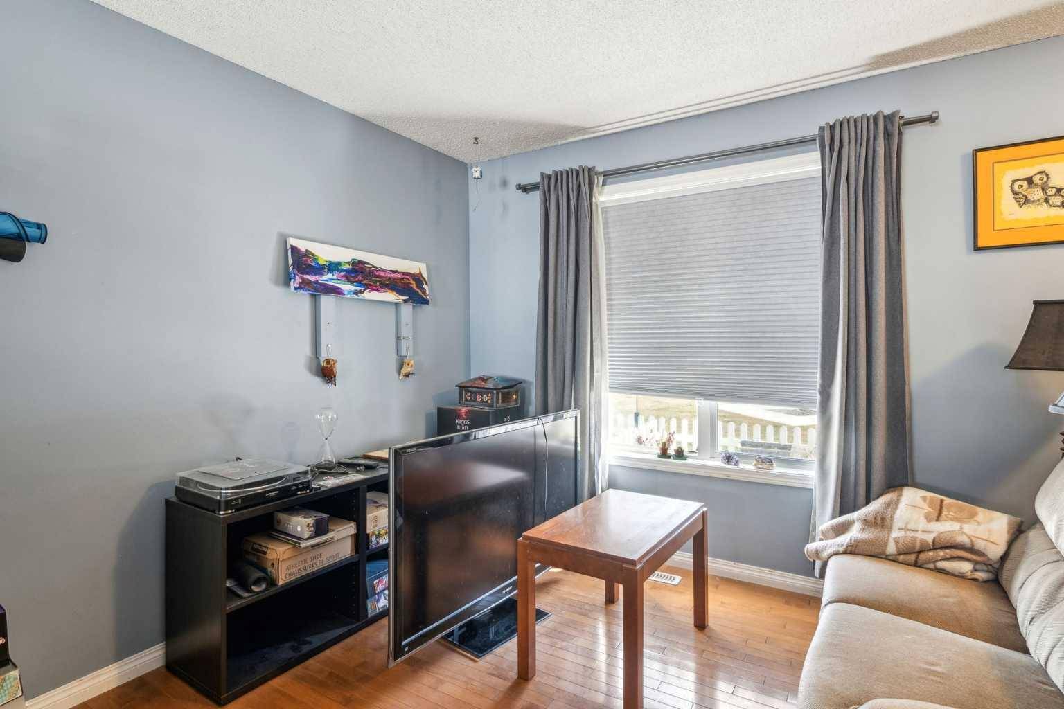 Calgary, AB T2Z 0A2,3310 New Brighton GDNS Southeast