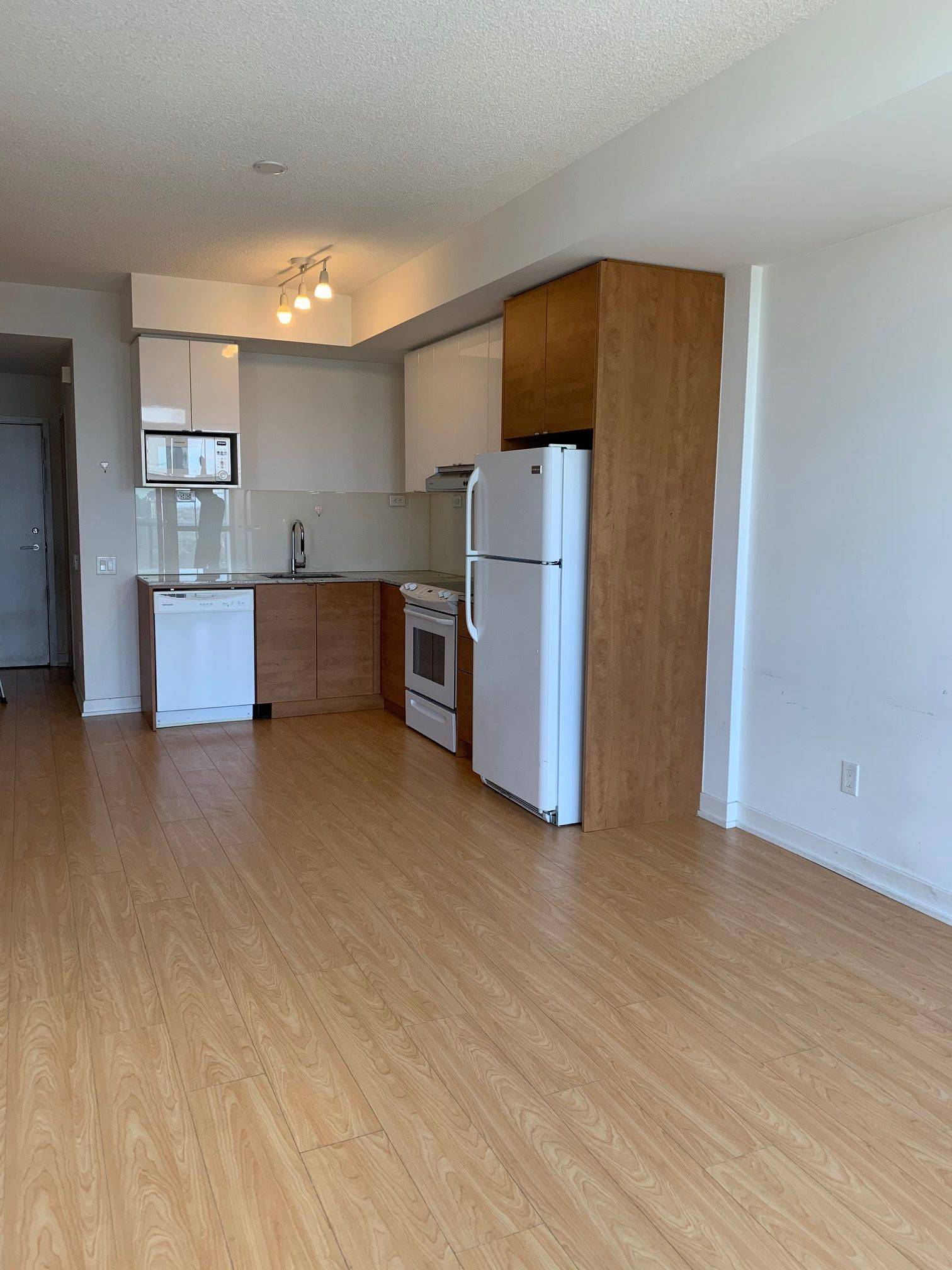 Toronto C15, ON M2K 2X9,121 Mcmahon DR #3310