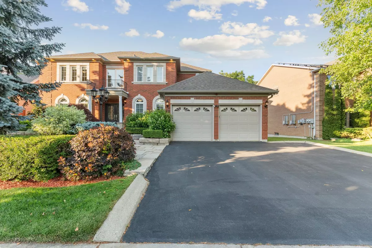 Brampton, ON L6Z 4P4,20 Viewmount CRES