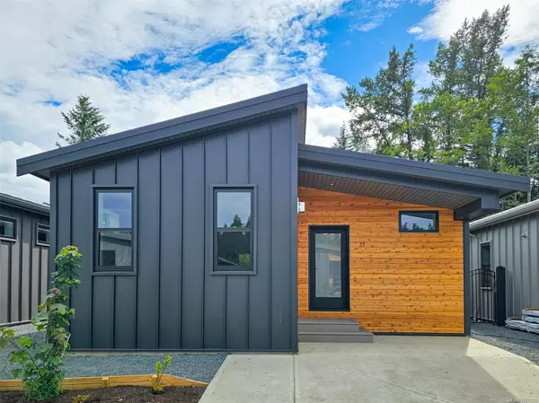 3025 Royston Rd #37, Cumberland, BC V0R 1S0