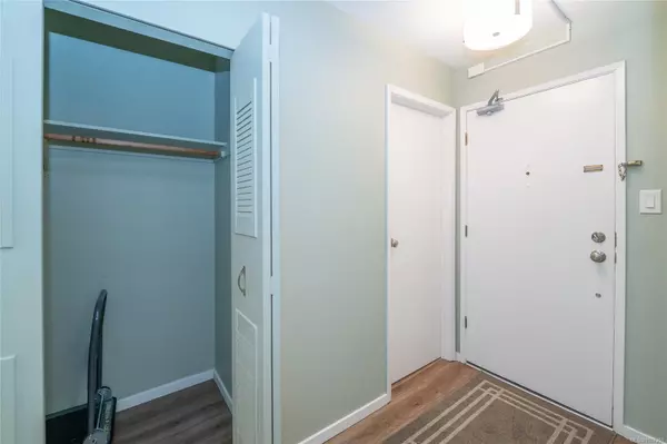 Victoria, BC V8V 3M8,1188 Yates St #401