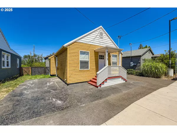 Portland, OR 97218,4215 NE HIGHLAND CT