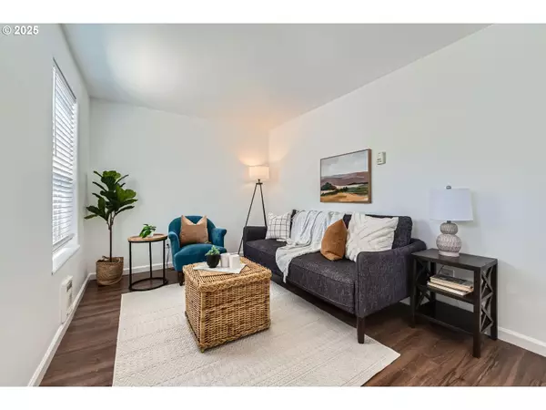 Portland, OR 97218,4215 NE HIGHLAND CT