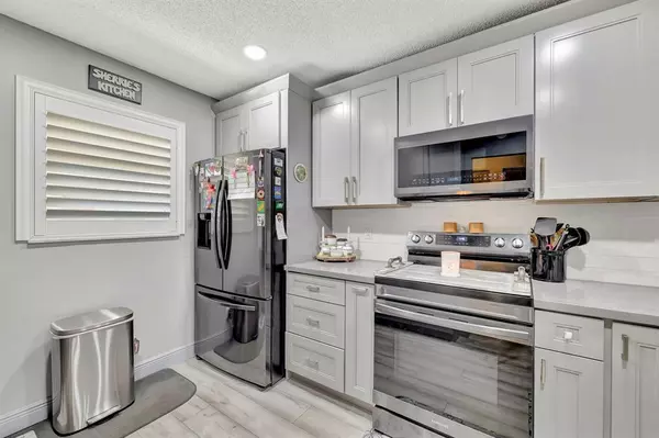 Tamarac, FL 33321,8799 Holly Ct #202