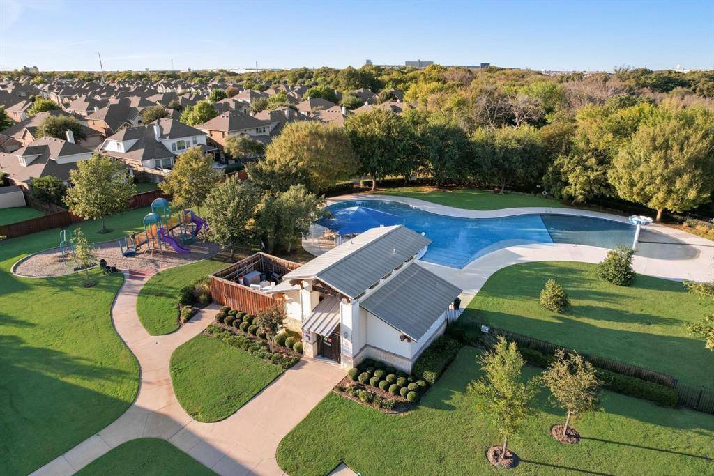 15646 Gatehouse Drive, Fort Worth, TX 76262