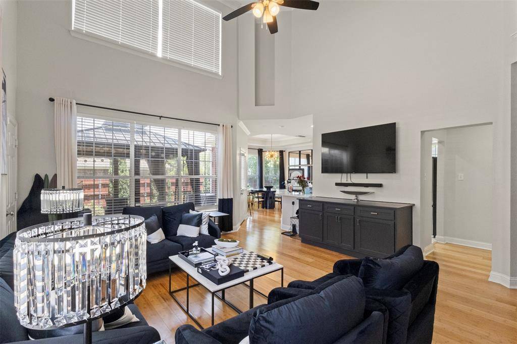 Irving, TX 75063,423 Southridge Way