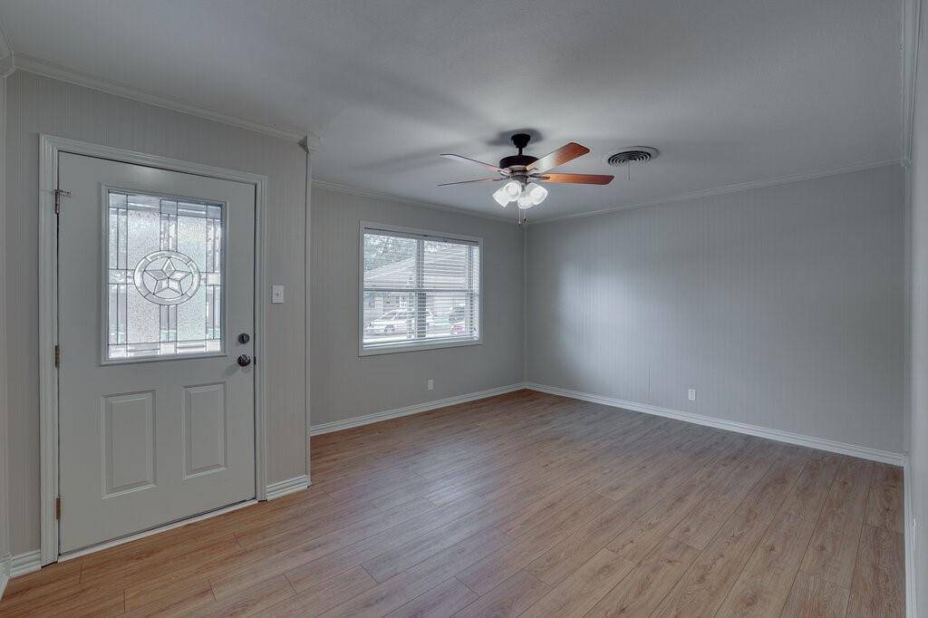 Haltom City, TX 76117,5417 Bonnie Wayne Street