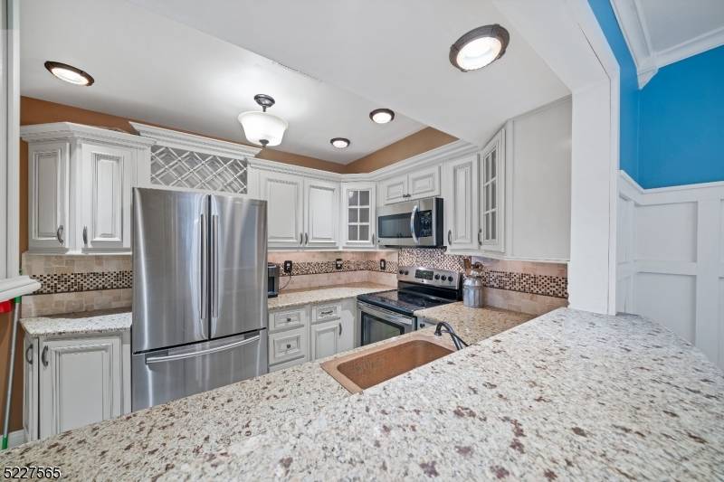 Readington Twp., NJ 08887,21 Owl Ct #21