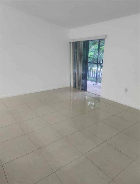 Hialeah, FL 33015,18815 NW 62nd Ave #202