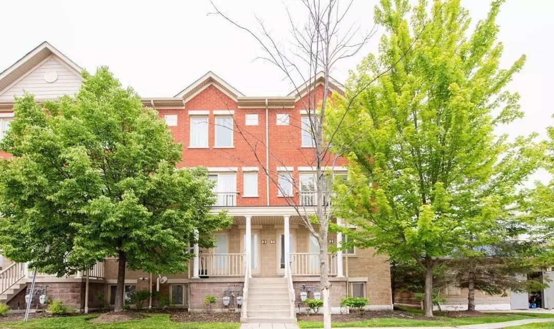 Mississauga, ON L5M 0E8,5050 Intrepid DR #1