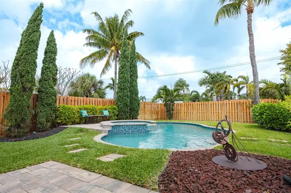 Fort Lauderdale, FL 33305,1924 NE 18th St