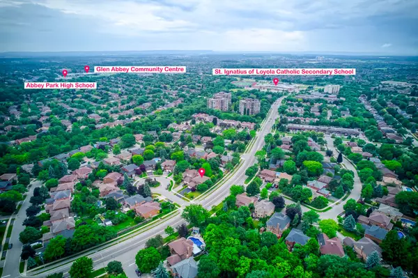 Oakville, ON L6M 2B1,1143 Chapelton PL