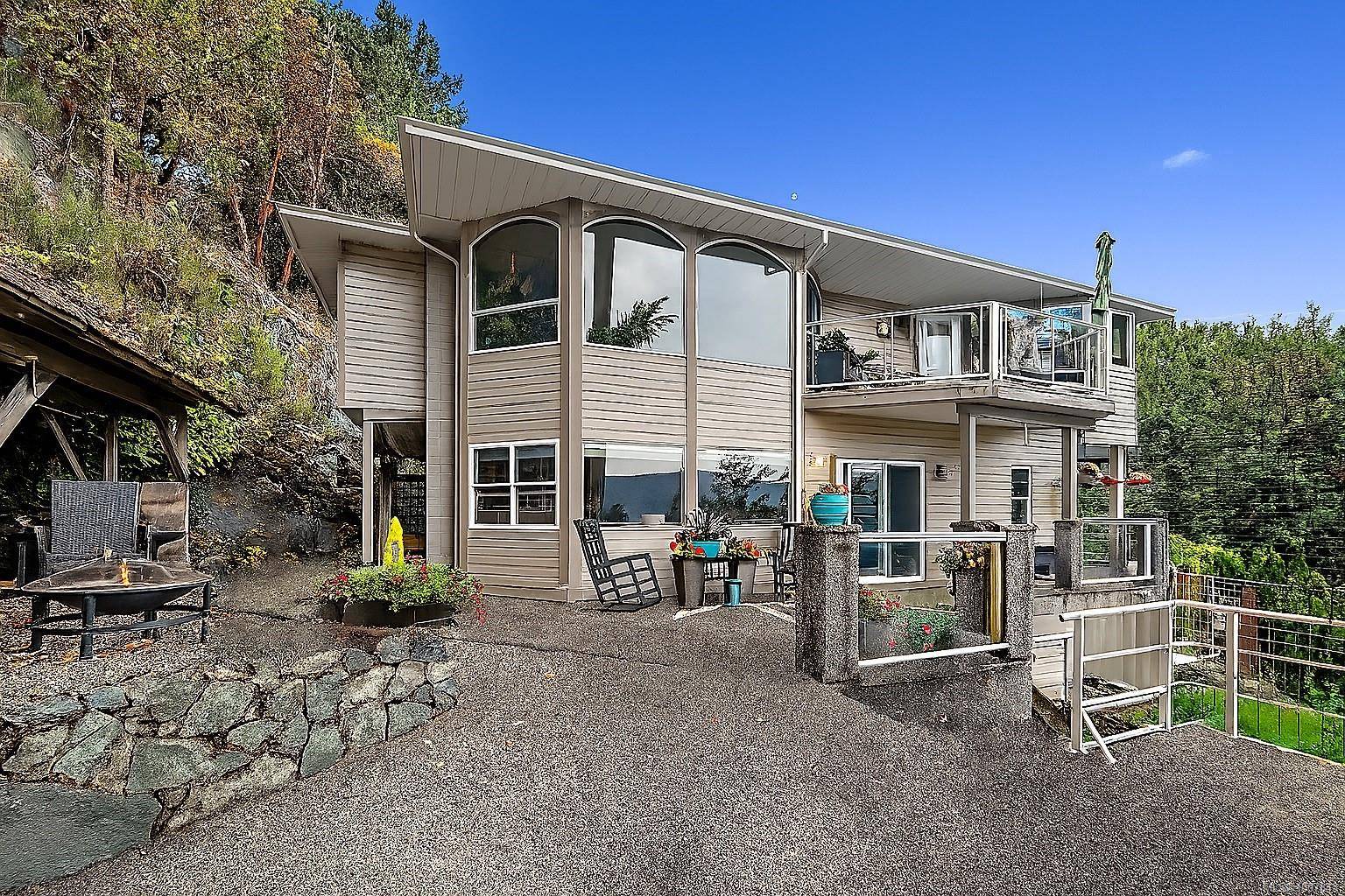 567 Maple Mountain Rd, Duncan, BC V9L 5X7