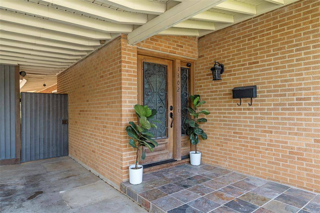 Hillsboro, TX 76645,1302 E Elm Street