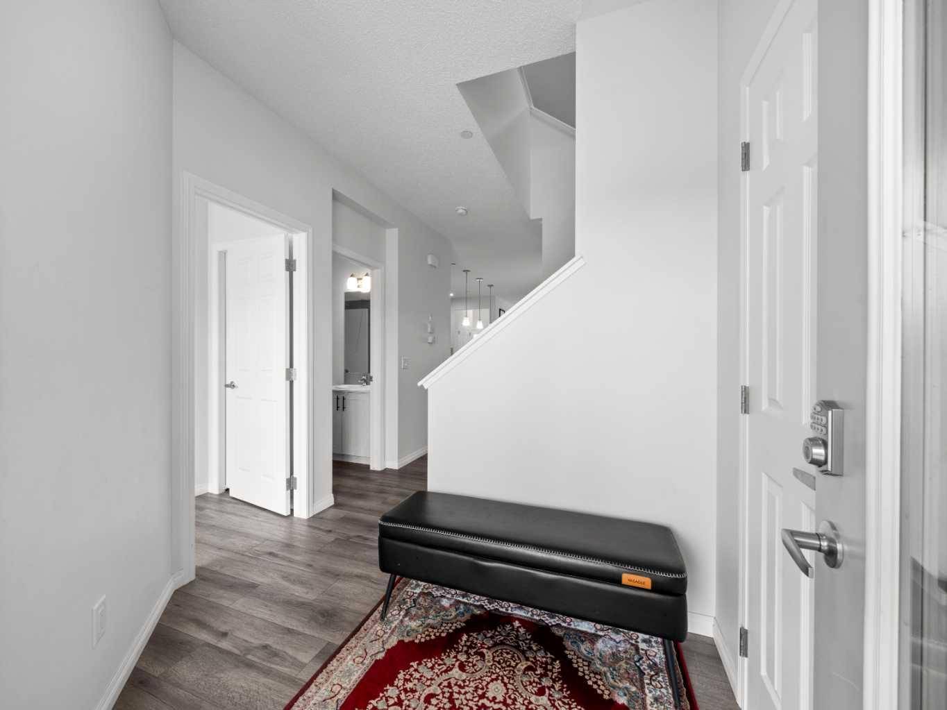 Calgary, AB T3P1R6,136 Lucas ST NW
