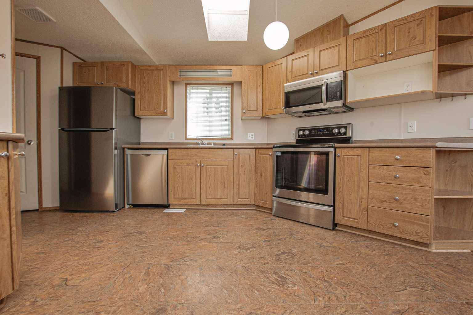 Clairmont, AB T0H0W0,9714 109 AVE
