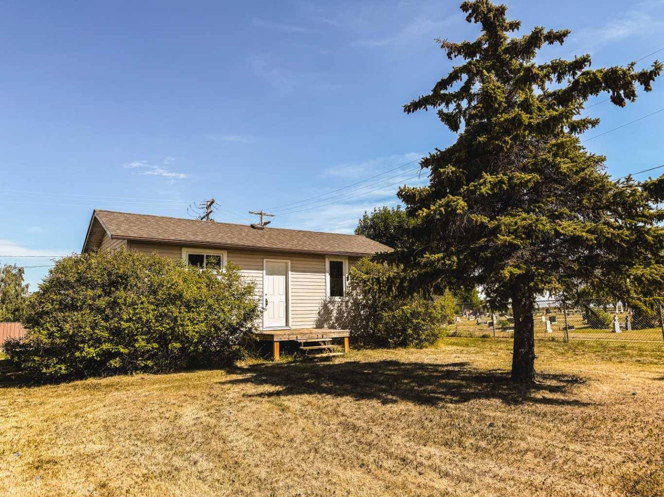 4401 47 ST, Spirit River, AB T0H 3G0