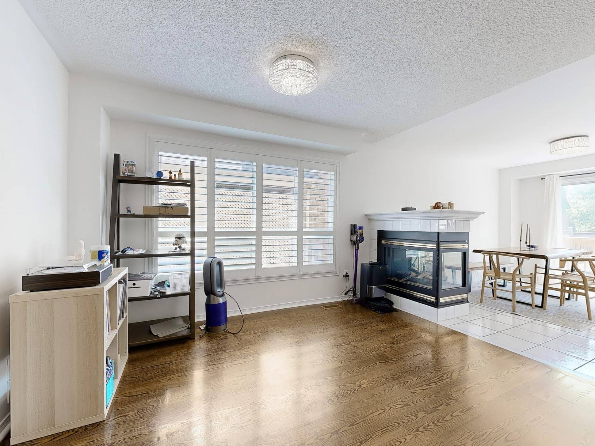 Markham, ON L6C 2C7,89 Briar Path LN