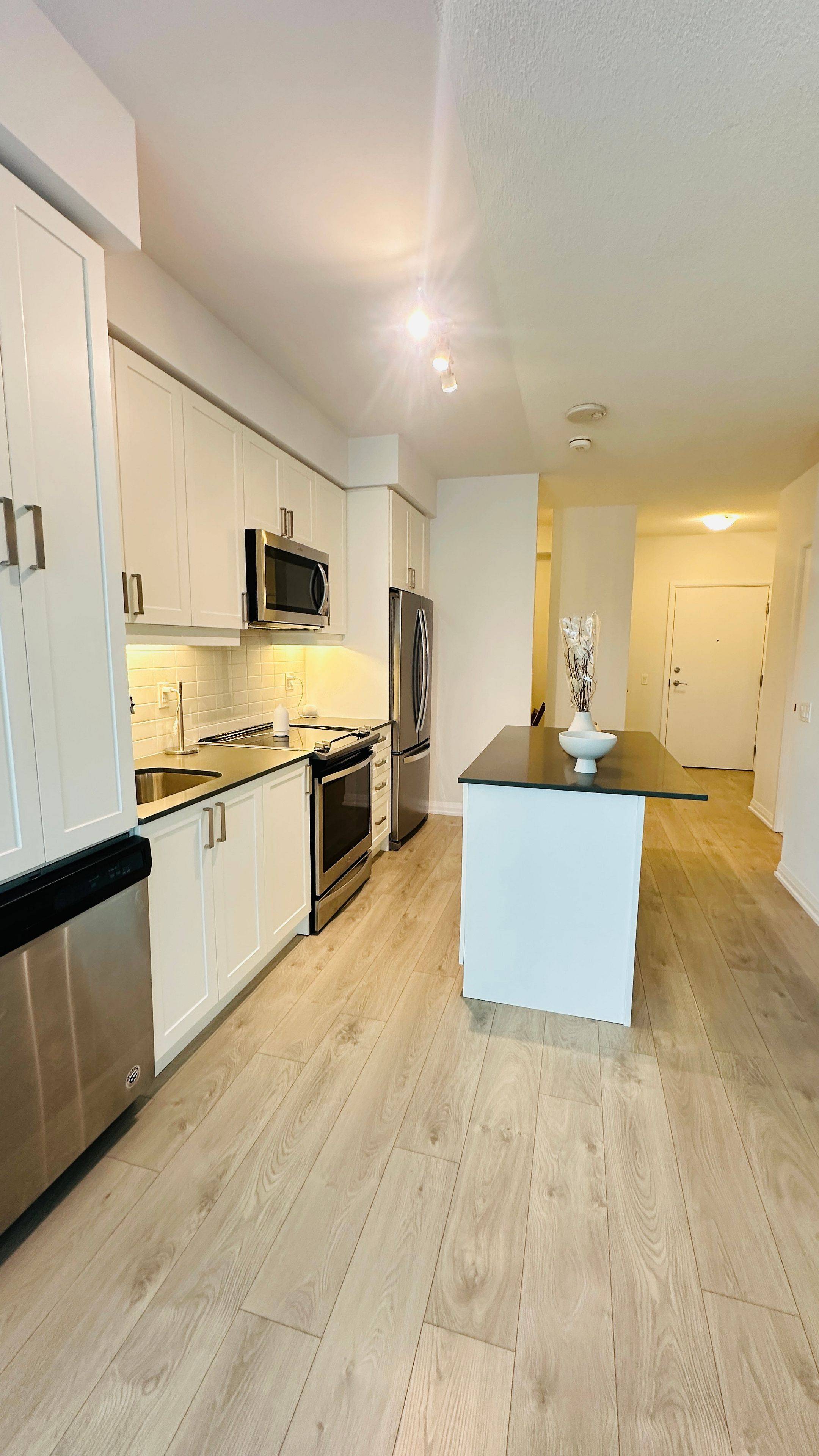 Vaughan, ON L4K 2M7,7895 Jane ST #508