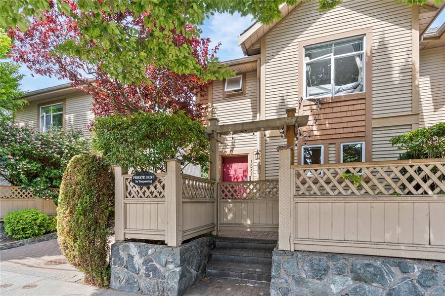 136 Superior St #A, Victoria, BC V8V 1T1