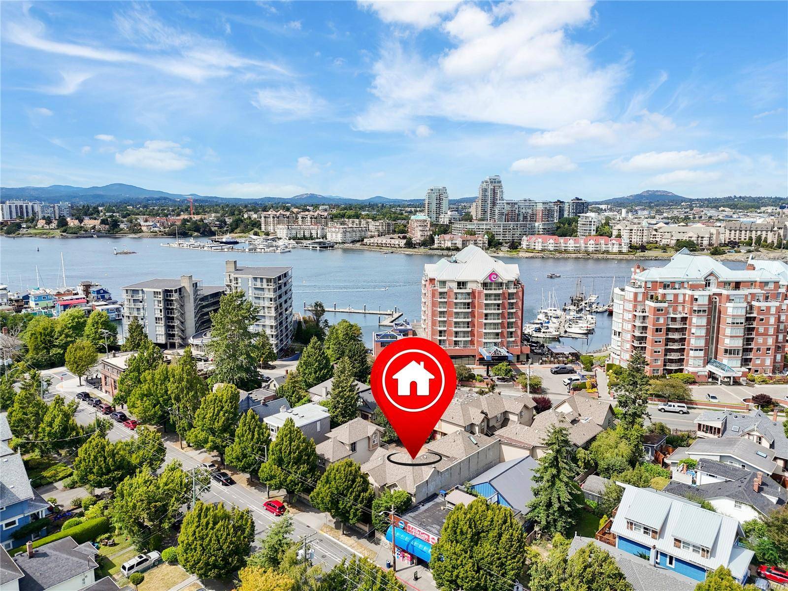 Victoria, BC V8V 1T1,136 Superior St #A