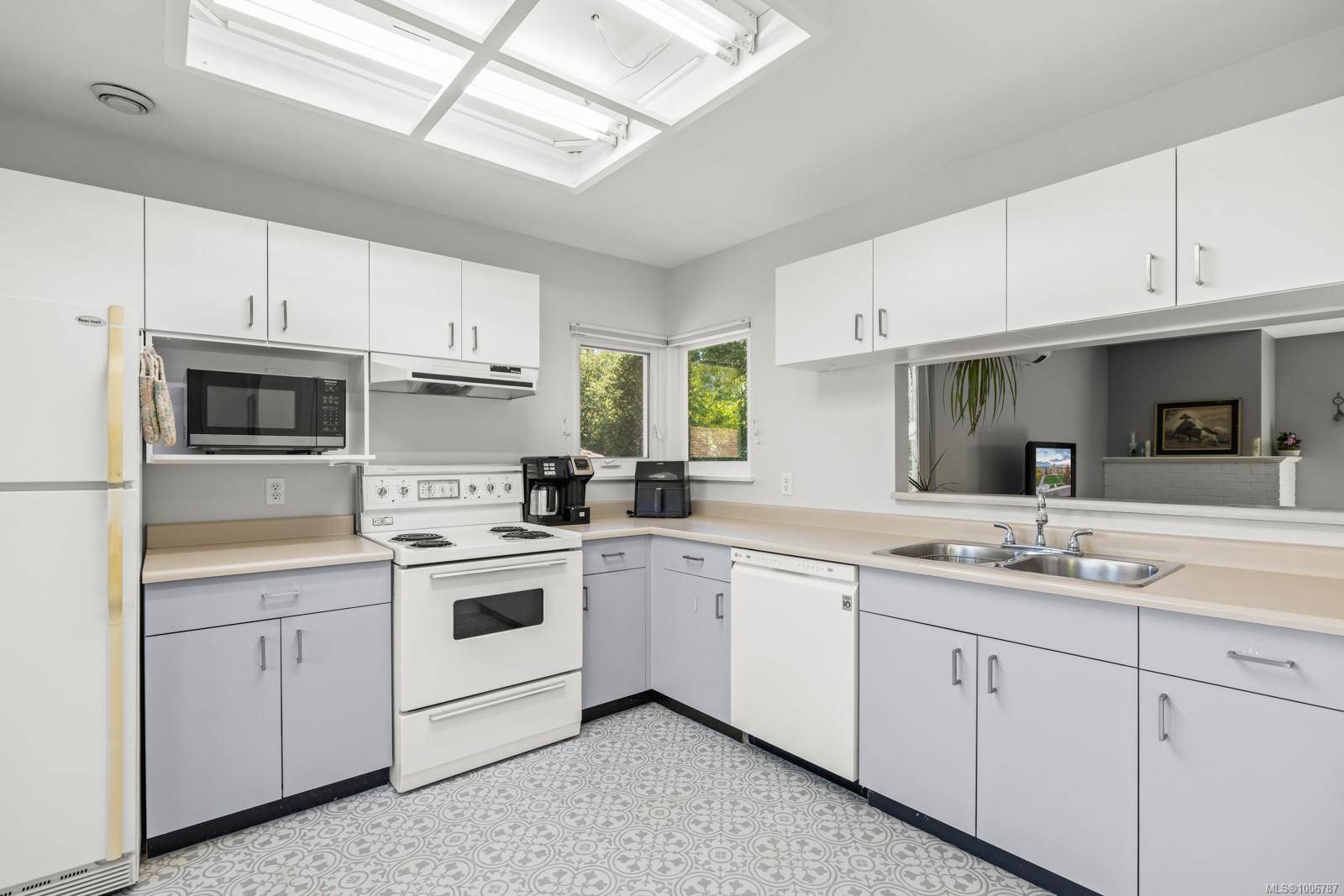 4120 Interurban Rd #17, Saanich, BC V8Z 6W7